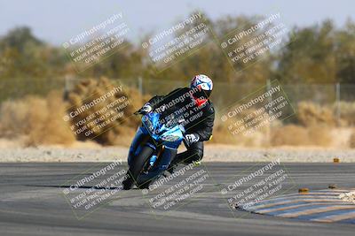 media/Jan-14-2024-SoCal Trackdays (Sun) [[2e55ec21a6]]/Turn 2 (1025am)/